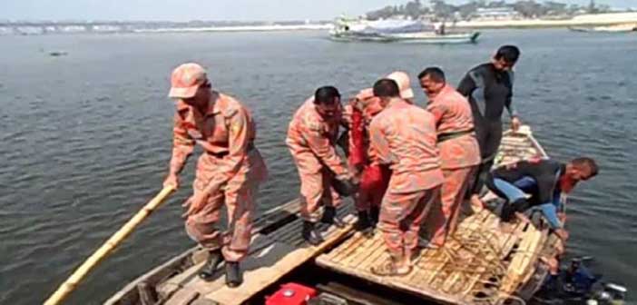 বুড়িগঙ্গায় ট্রলারডুবিতে ২০ নিখোঁজ